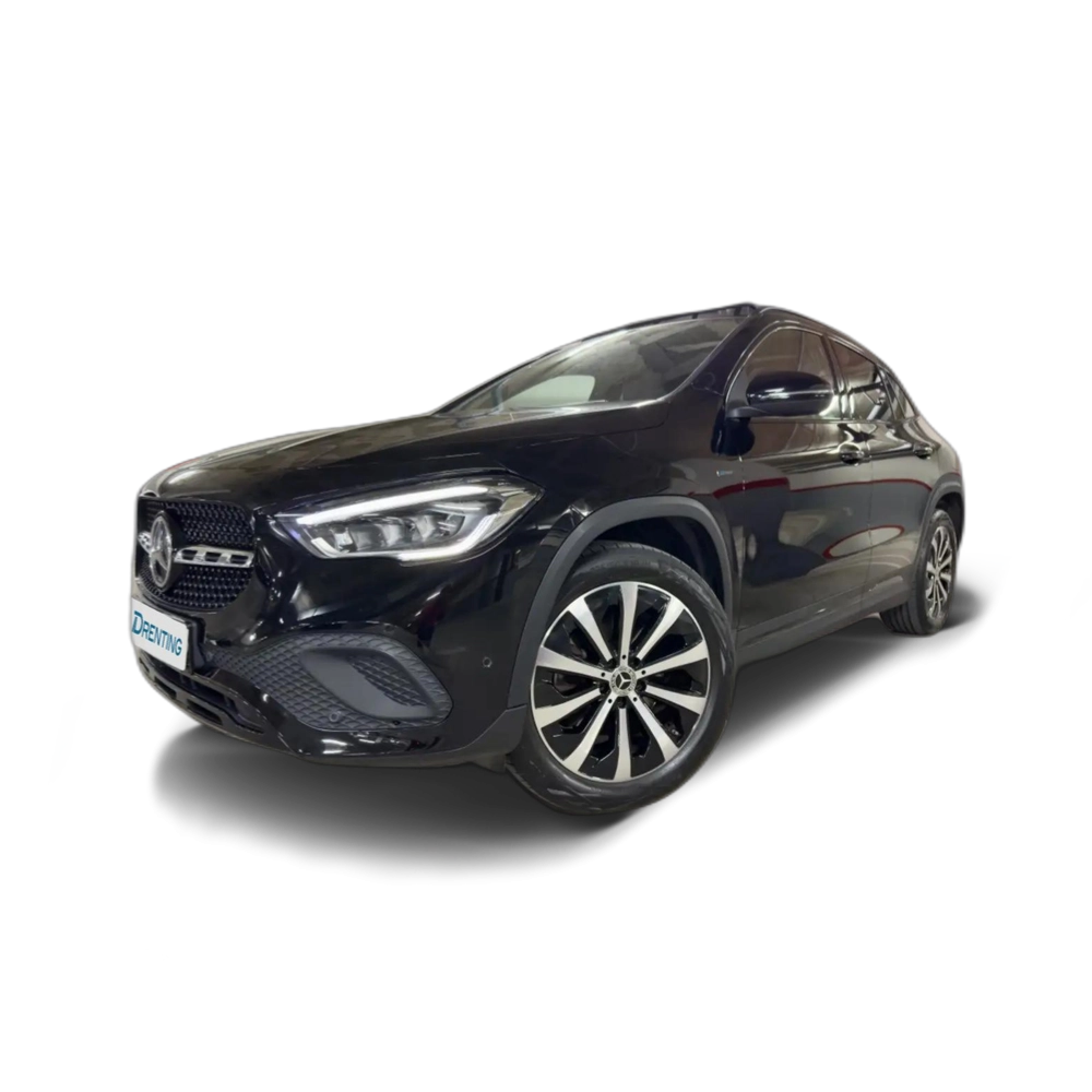 Renting Mercedes-Benz GLA 250 250e Negro 1