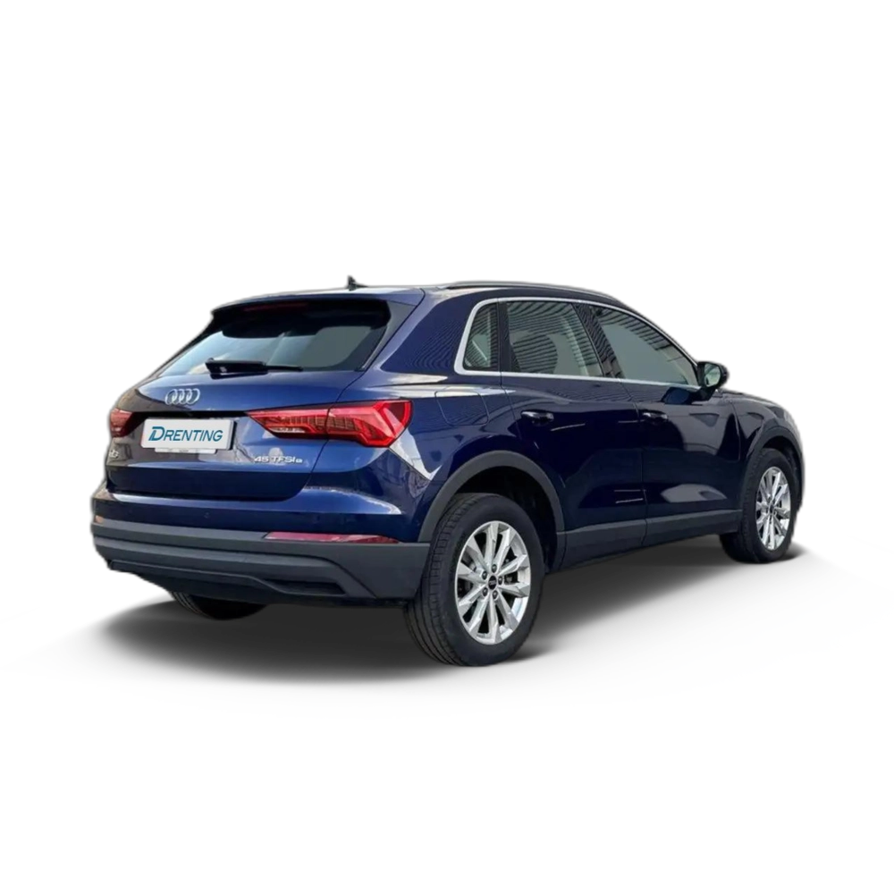Renting Audi Q3 45 TFSIe Advanced S-tronic Azul