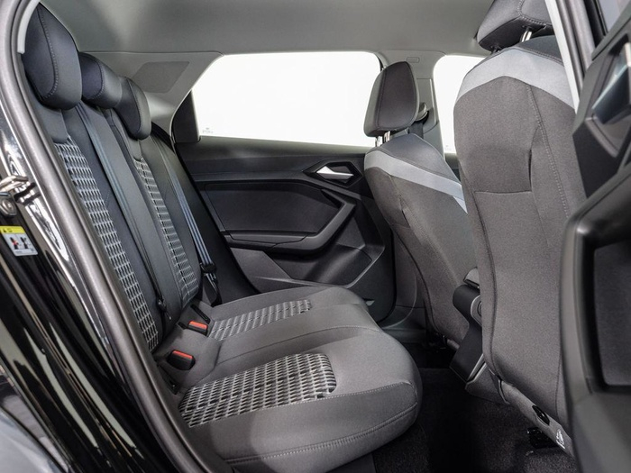Renting Audi A1 allstreet Adrenalin 30 TFSI 85 kW (116 CV) Ocasión