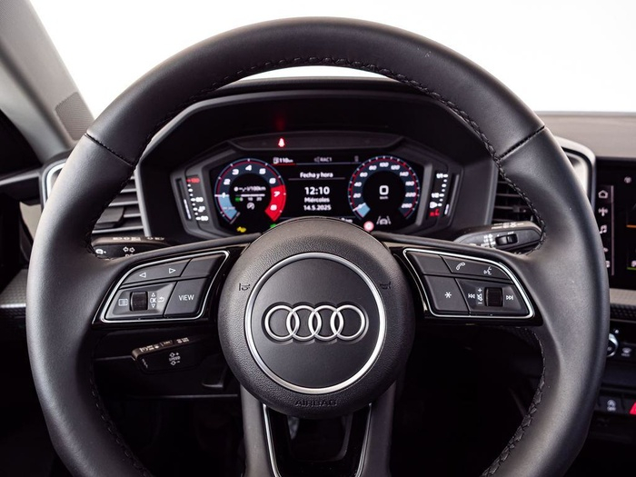 Renting Audi A1 allstreet Adrenalin 30 TFSI 85 kW (116 CV) Ocasión 1