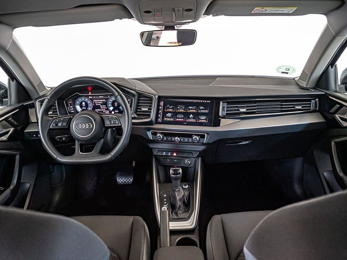 Renting Audi A1 Sportback Adrenalin edition 30 TFSI 85 kW (116 CV) S tronic Ocasión 4