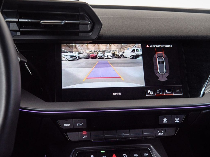 Renting Audi A3 allstreet TFSIe Advanced 40 TFSI e 150 kW (204 CV) S tronic Ocasión