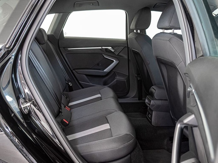 Renting Audi A3 Sportback Advanced 30 TFSI 85 kW (116 CV) S tronic Ocasión