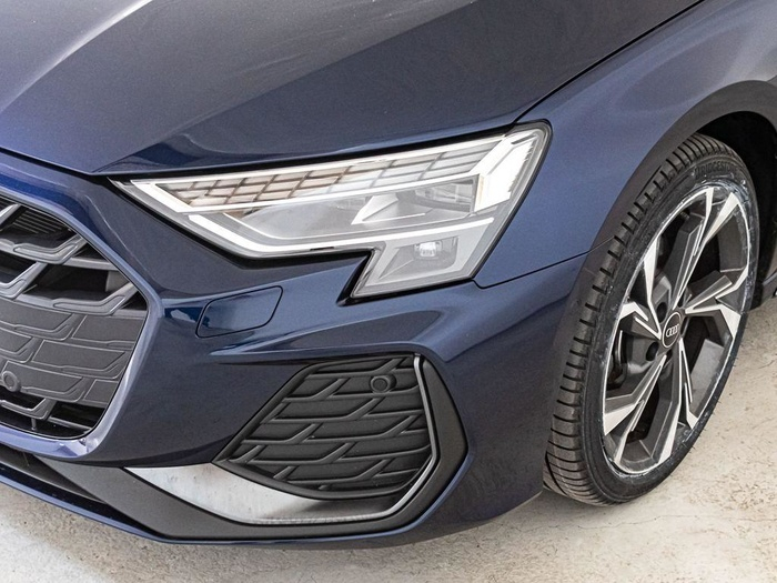 Renting Audi A3 Sportback S line 35 TFSI 110 kW (150 CV) S tronic Ocasión 3