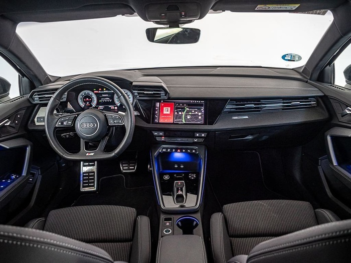 Renting Audi A3 Sportback S line 35 TFSI 110 kW (150 CV) S tronic Ocasión 6