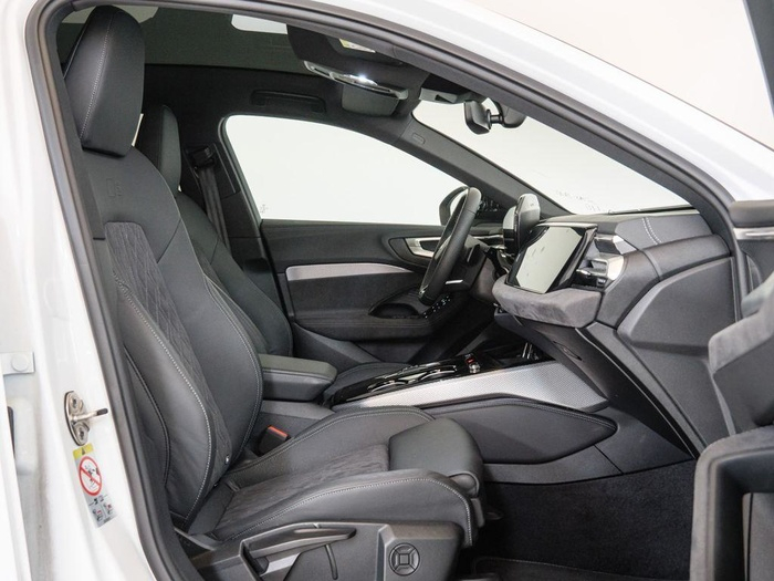 Renting Audi A5 Avant TFSI Black Line 150 kW (204 CV) S tronic Ocasión