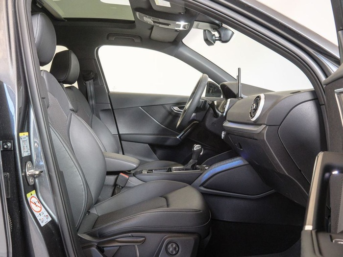 Renting Audi Q2 Adrenalin Black Edition 35 TDI 110 kW (150 CV) S tronic Ocasión