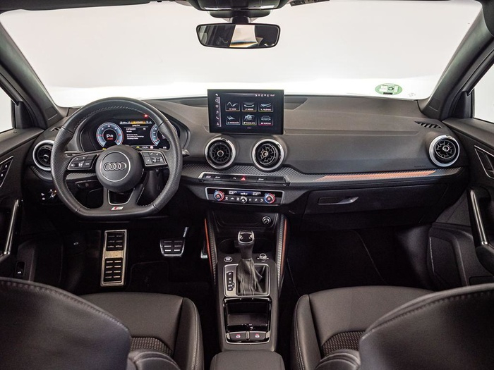 Renting Audi Q2 Adrenalin Edition 35 TDI 110 kW (150 CV) S tronic Ocasión