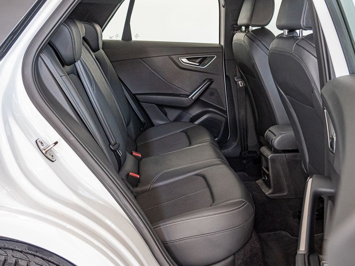 Renting Audi Q2 Adrenalin Edition 35 TDI 110 kW (150 CV) S tronic Ocasión