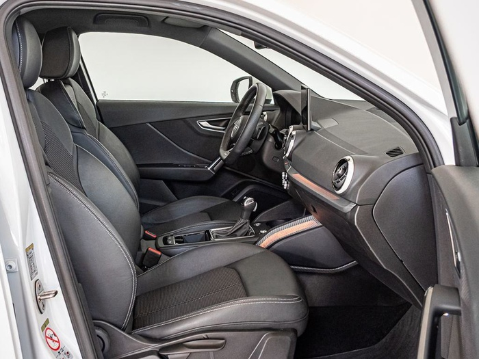 Renting Audi Q2 Adrenalin Edition 35 TDI 110 kW (150 CV) S tronic Ocasión