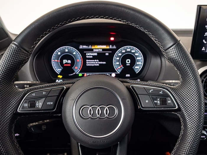 Renting Audi Q2 Adrenalin Edition 35 TDI 110 kW (150 CV) S tronic Ocasión