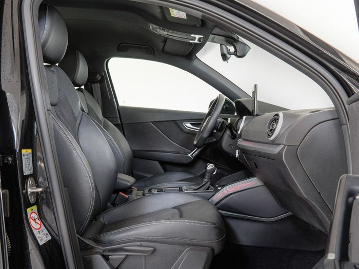 Renting Audi Q2 Adrenalin Edition 35 TDI 110 kW (150 CV) S tronic Ocasión 1