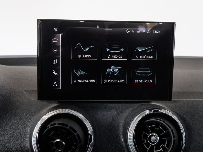 Renting Audi Q2 Adrenalin Edition 35 TDI 110 kW (150 CV) S tronic Ocasión 1