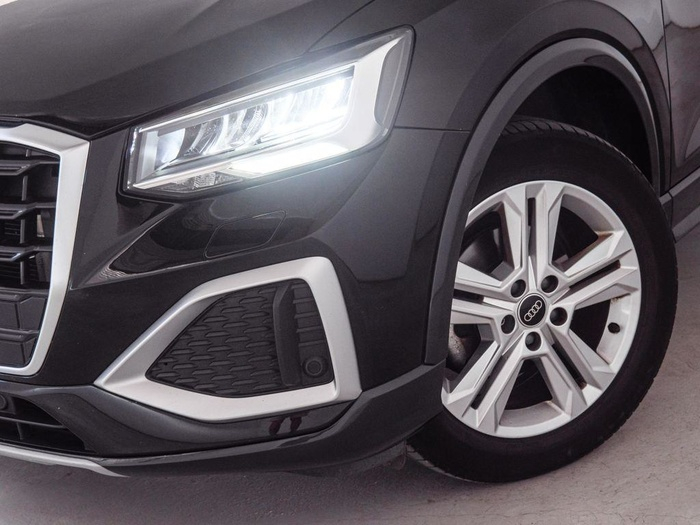 Renting Audi Q2 Advanced 35 TFSI 110 kW (150 CV) Ocasión