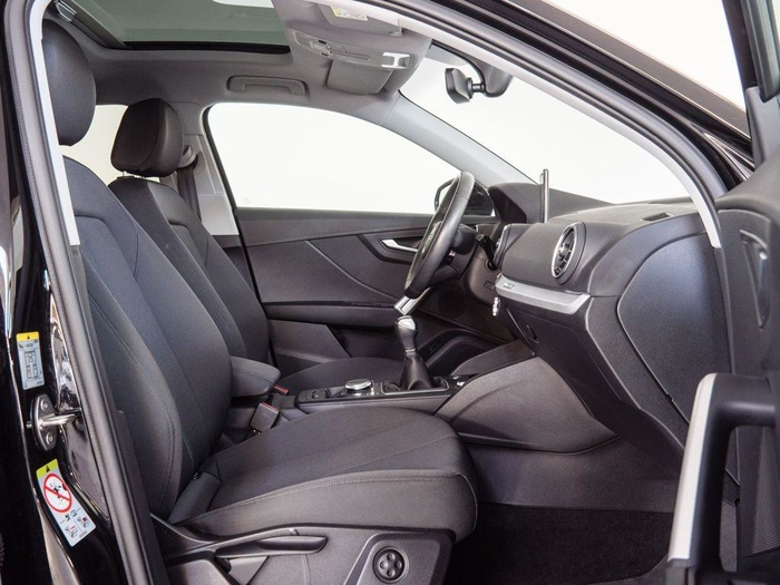 Renting Audi Q2 Advanced 35 TFSI 110 kW (150 CV) Ocasión