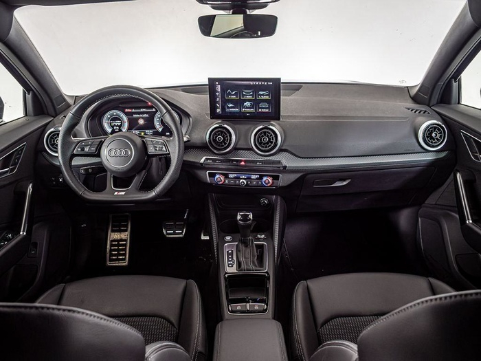 Renting Audi Q2 Black Line 35 TDI 110 kW (150 CV) S tronic Ocasión 1