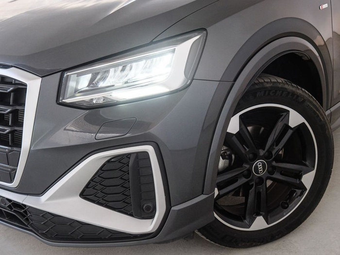 Renting Audi Q2 S line 30 TFSI 85 kW (116 CV) Ocasión