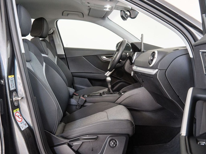 Renting Audi Q2 S line 30 TFSI 85 kW (116 CV) Ocasión