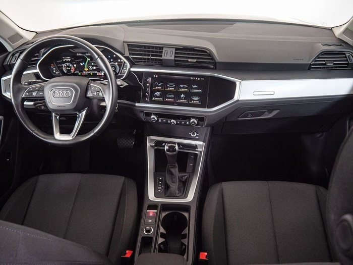 Renting Audi Q3 Advanced 35 TDI 110 kW (150 CV) S tronic Ocasión