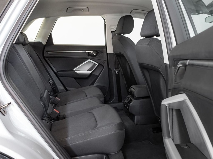 Renting Audi Q3 Advanced 35 TDI 110 kW (150 CV) S tronic Ocasión 1