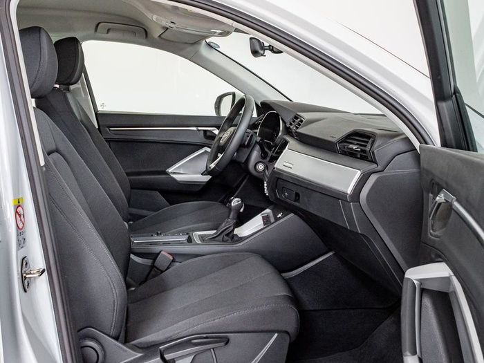 Renting Audi Q3 Advanced 35 TDI 110 kW (150 CV) S tronic Ocasión 1