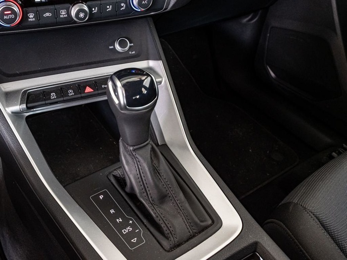 Renting Audi Q3 Advanced 35 TDI 110 kW (150 CV) S tronic Ocasión 1