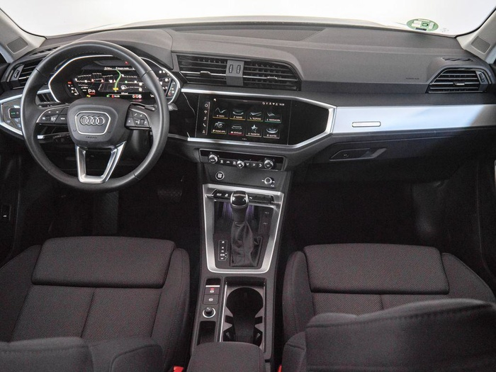 Renting Audi Q3 Advanced 35 TFSI 110 kW (150 CV) S tronic Ocasión