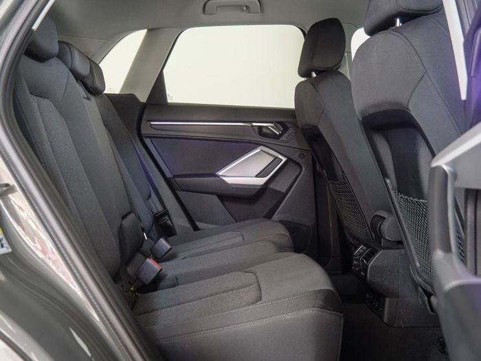 Renting Audi Q3 Advanced 35 TFSI 110 kW (150 CV) S tronic Ocasión