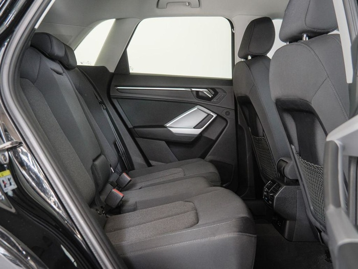 Renting Audi Q3 Advanced 35 TFSI 110 kW (150 CV) S tronic Ocasión 1
