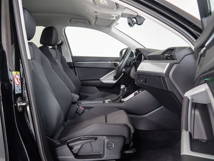 Renting Audi Q3 Advanced 35 TFSI 110 kW (150 CV) S tronic Ocasión 1