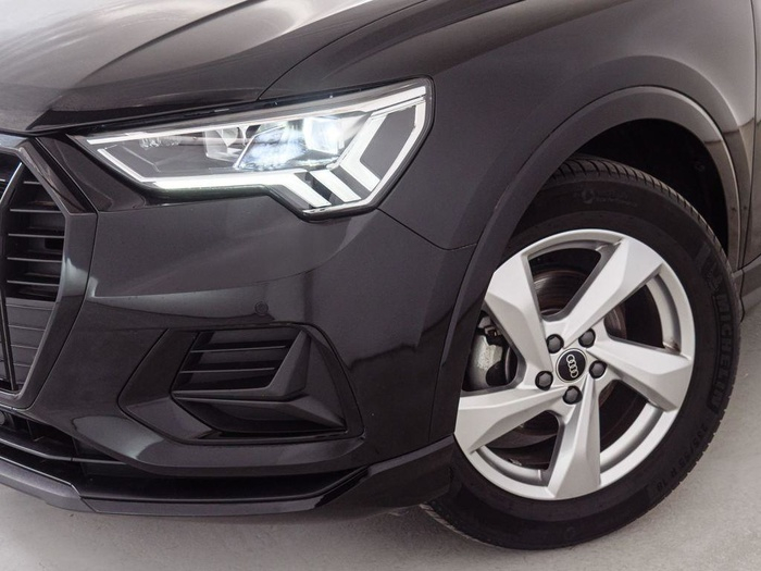 Renting Audi Q3 Advanced 35 TFSI 110 kW (150 CV) S tronic Ocasión 1