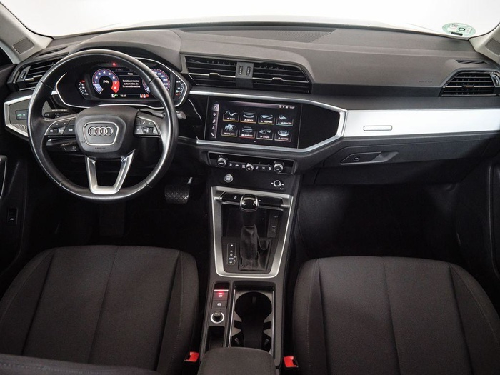Renting Audi Q3 Advanced 40 TFSI quattro 140 kW (190 CV) S tronic Ocasión