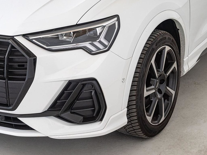 Renting Audi Q3 Black line 40 TFSI quattro 140 kW (190 CV) S tronic Ocasión