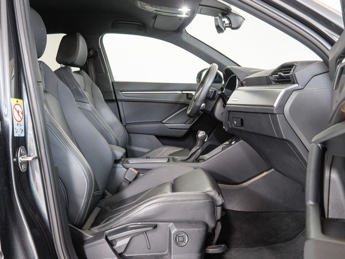 Renting Audi Q3 Sportback Black line 35 TDI 110 kW (150 CV) S tronic Ocasión 2