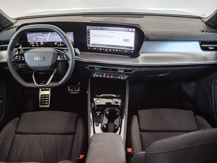 Renting Audi Q3 Sportback e-hybrid Black Line 200 kW (272 CV) S tronic Ocasión