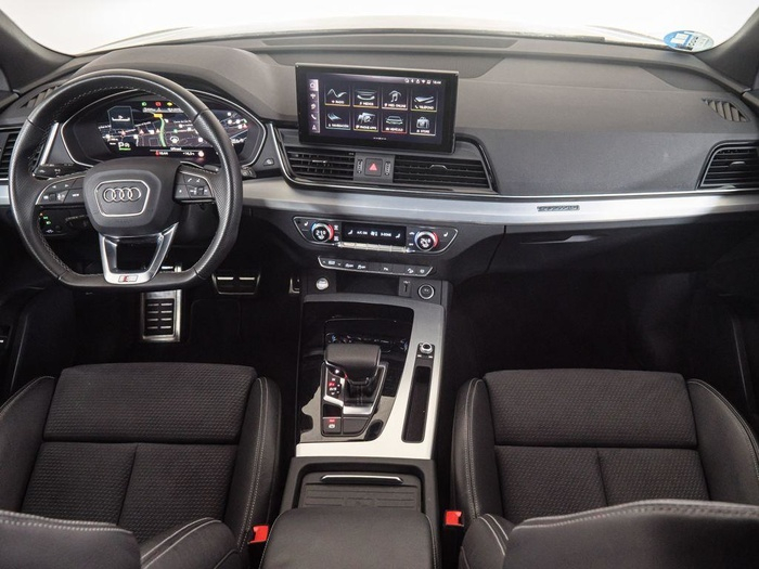 Renting Audi Q5 Black line 40 TDI quattro-ultra 150 kW (204 CV) S tronic Ocasión 2
