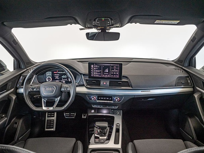 Renting Audi Q5 Black line 40 TDI quattro-ultra 150 kW (204 CV) S tronic Ocasión 3