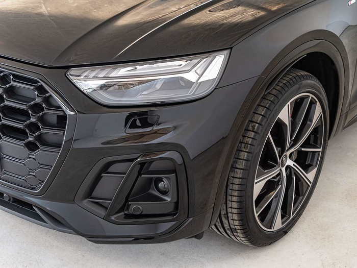 Renting Audi Q5 Black line 40 TDI quattro-ultra 150 kW (204 CV) S tronic Ocasión 3