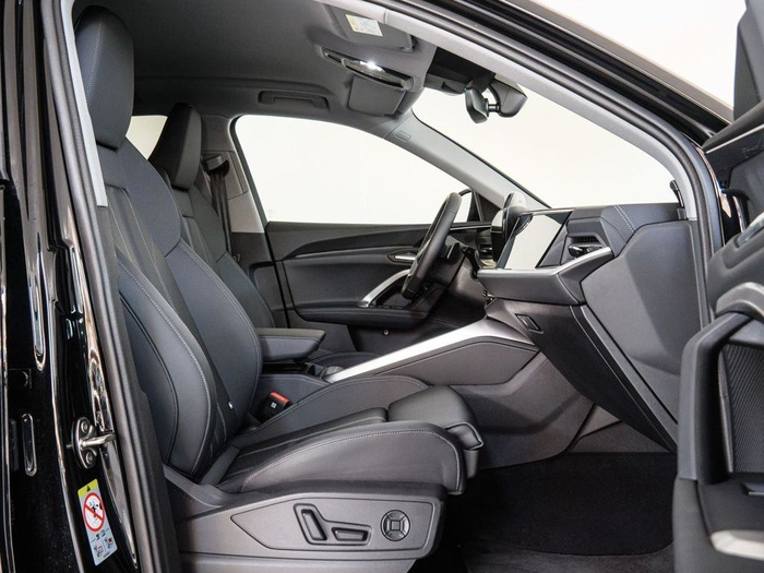 Renting Audi Q5 Black Line TDI quattro 150 kW (204 CV) S tronic Ocasión