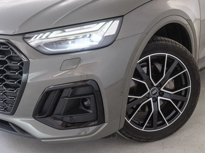Renting Audi Q5 Sportback Black line 40 TDI quattro-ultra 150 kW (204 CV) Ocasión 2
