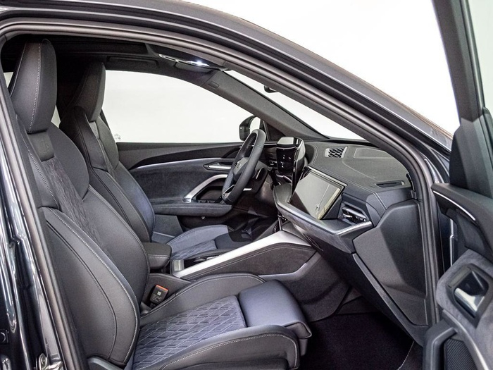 Renting Audi Q5 Sportback Black line TDI quattro 150 kW (204 CV) S tronic Ocasión