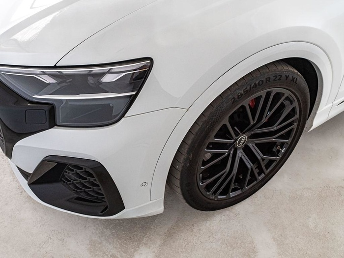 Renting Audi Q8 Black line 50 TDI quattro 210 kW (286 CV) tiptronic Ocasión