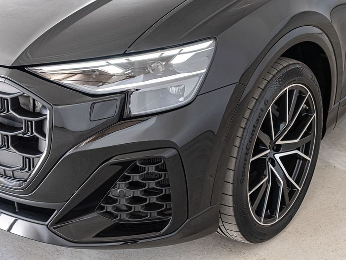 Renting Audi Q8 Black line 50 TDI quattro 210 kW (286 CV) tiptronic Ocasión 1