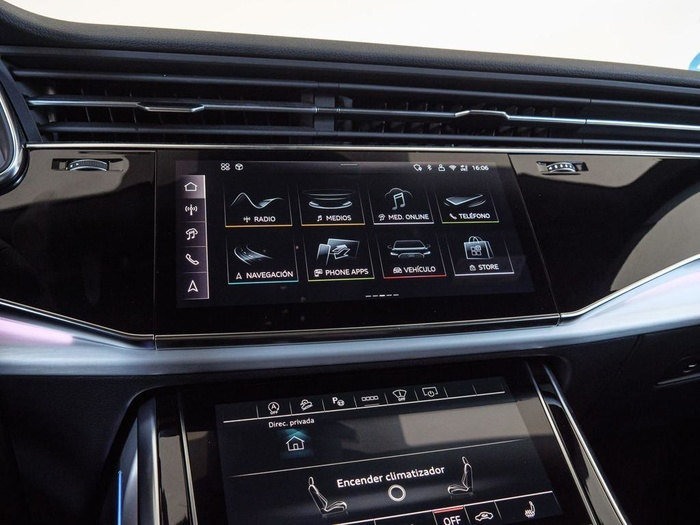 Renting Audi Q8 Black line 50 TDI quattro 210 kW (286 CV) tiptronic Ocasión 2