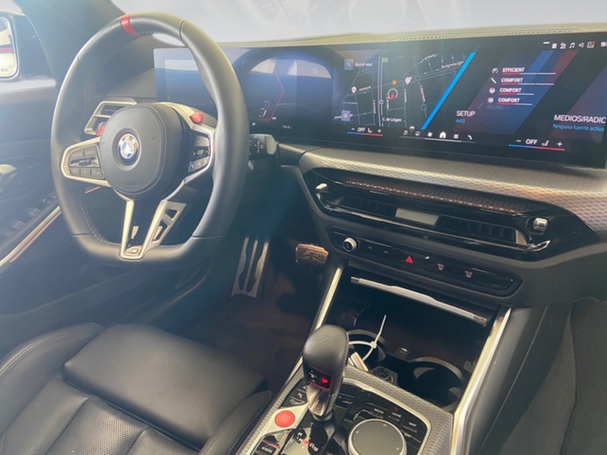 Renting BMW M M3 Competition Touring xDrive 390 kW (530 CV) 1