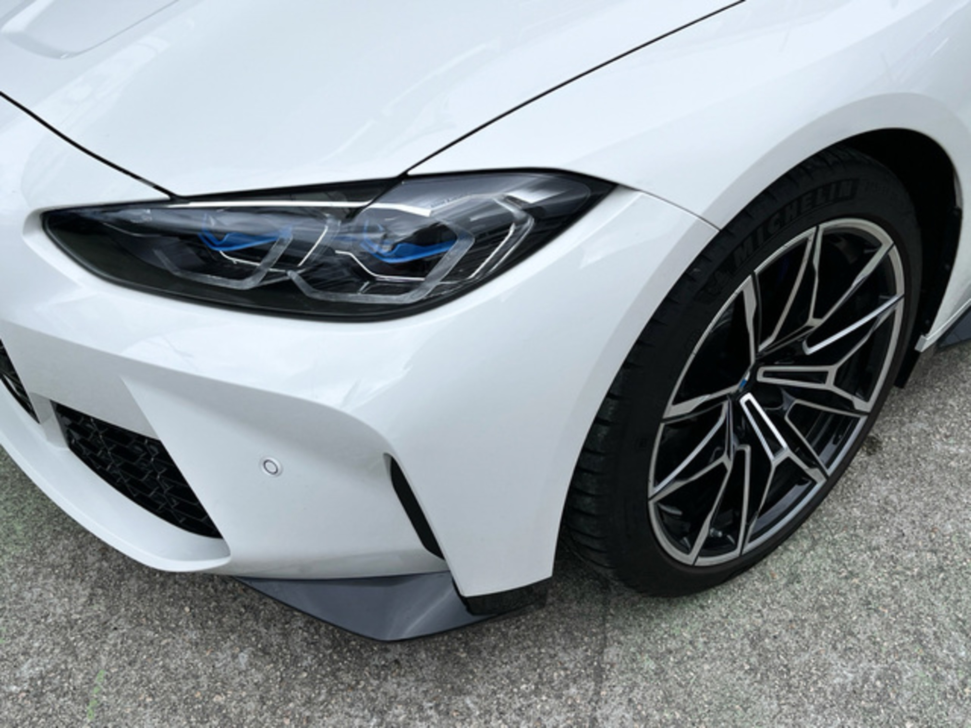 Renting BMW M M4 Coupe Competition 375 kW (510 CV) 4