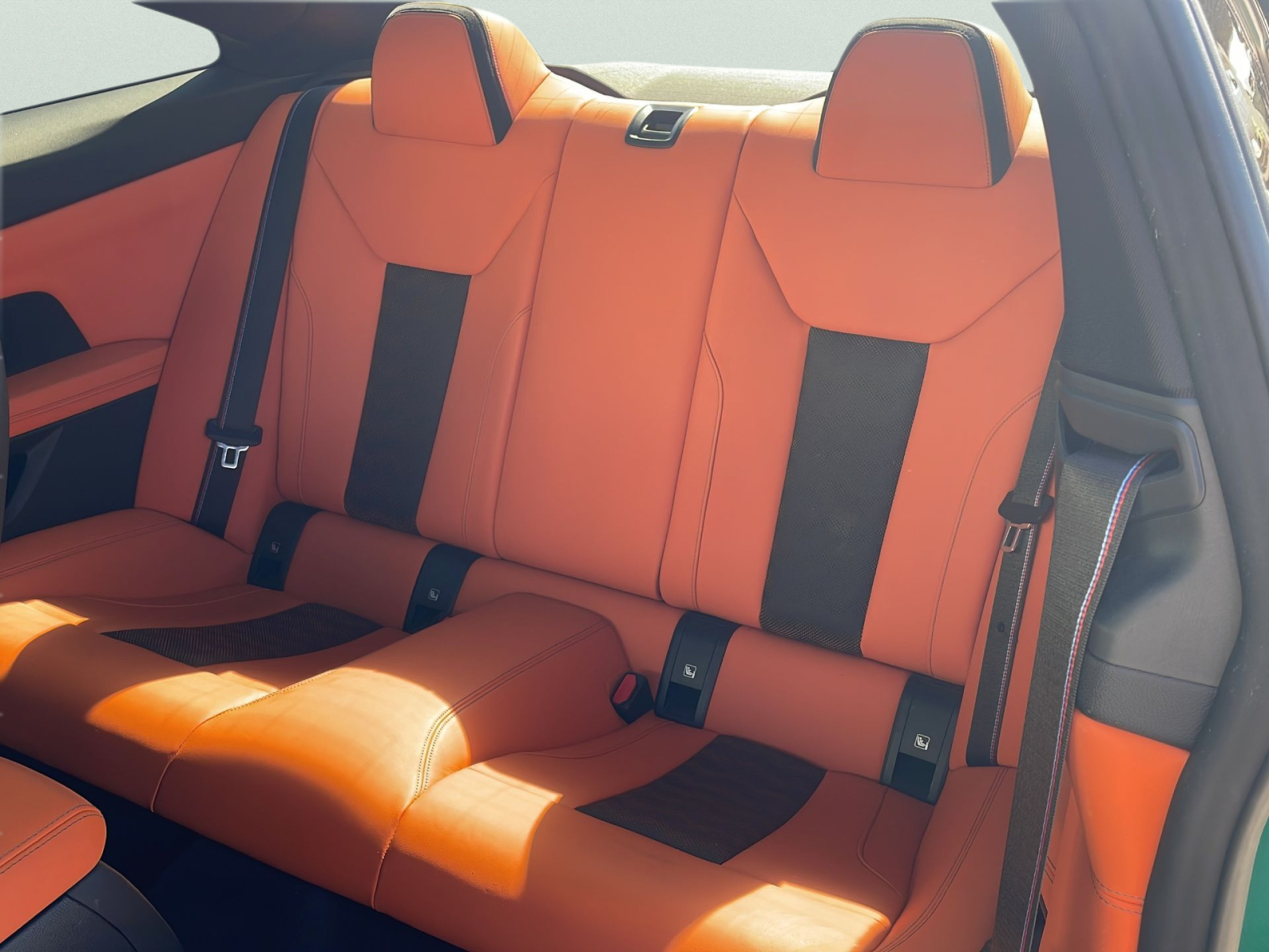 Renting BMW M M4 Coupe Competition 375 kW (510 CV) 4 1