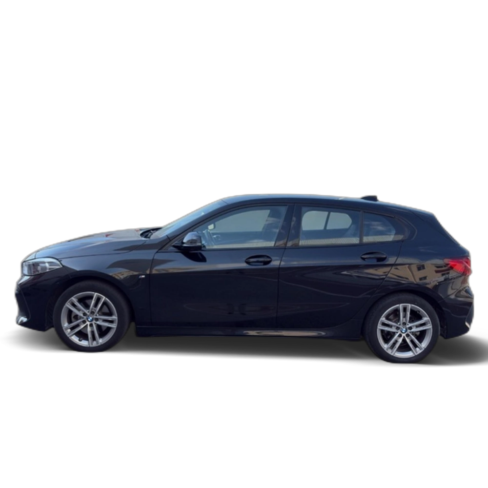 Renting BMW Serie 1 116d 85 kW (116 CV) 3 1