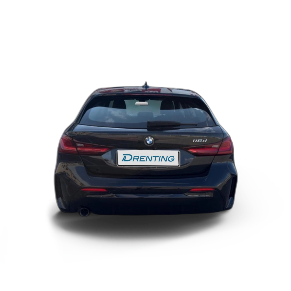 Renting BMW Serie 1 116d 85 kW (116 CV) 3 1