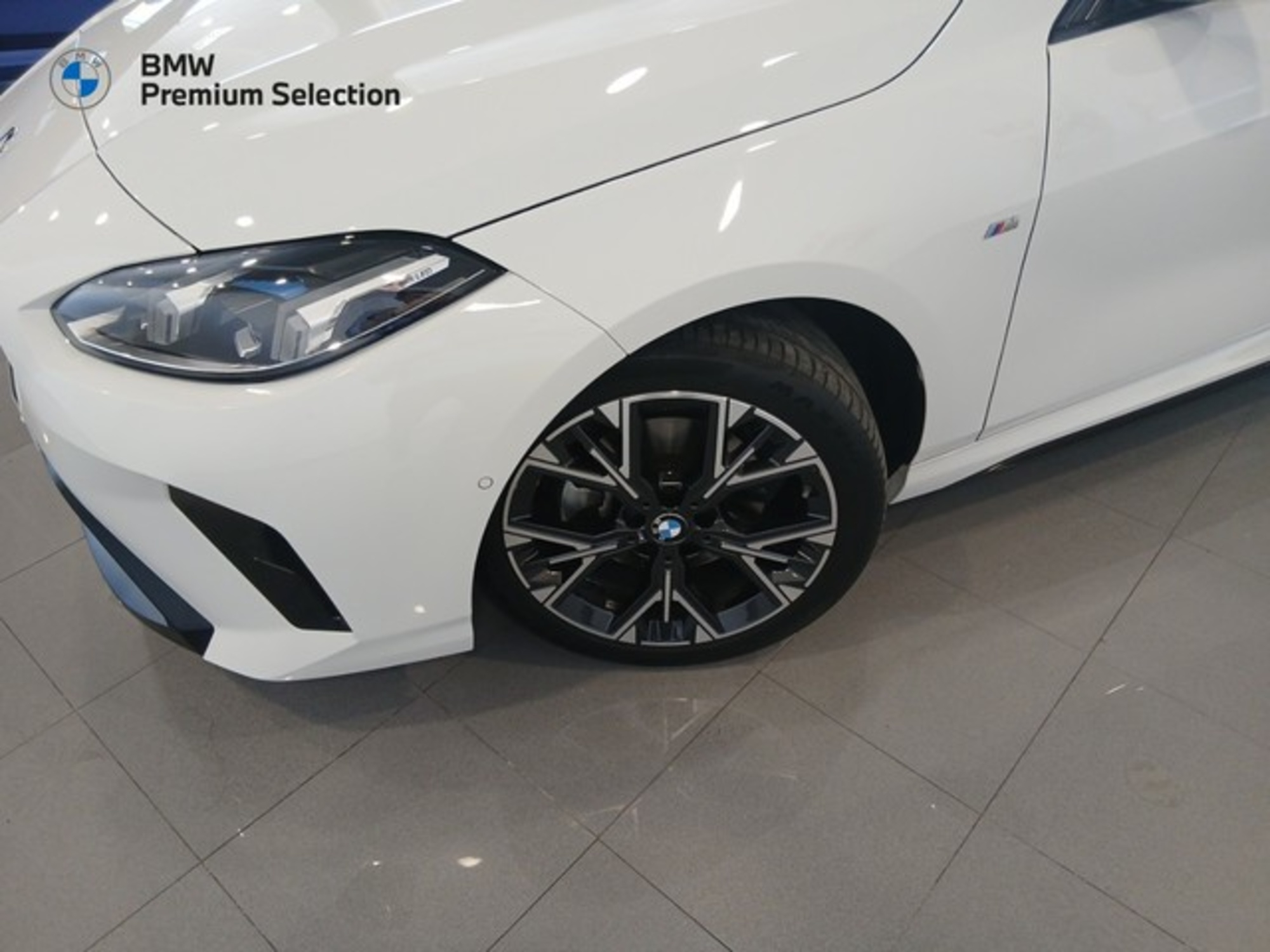Renting BMW Serie 1 116i 90 kW (122 CV) 1 1
